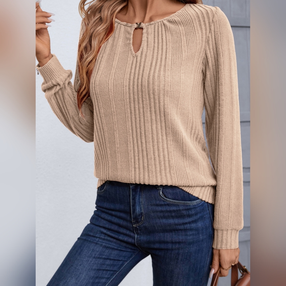 Round Neck Long Sleeve T-Shirt Top - Picture 2 of 5